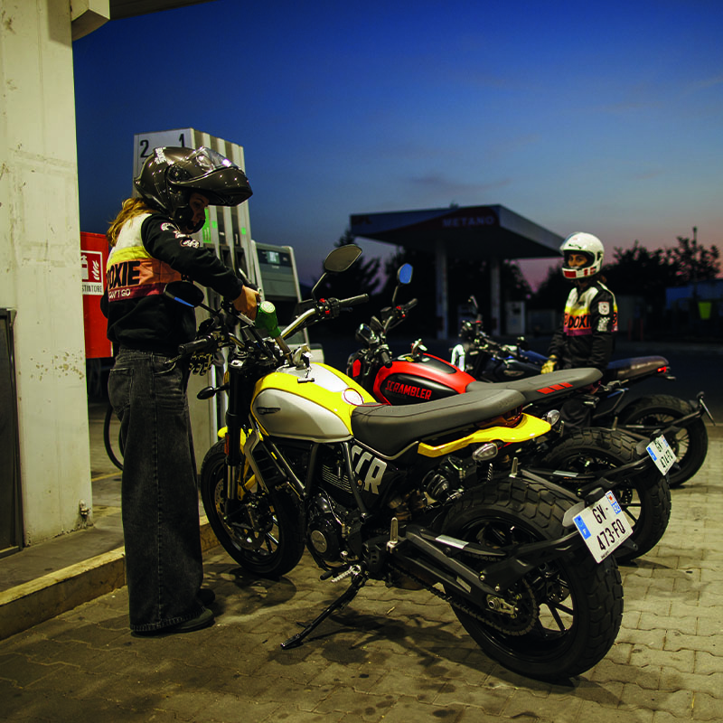 Ducati scrambler motogeo online